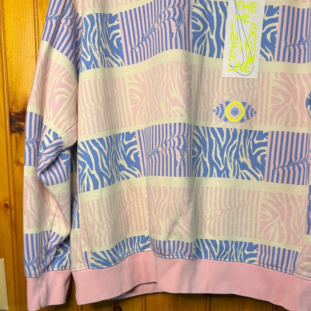Nike Women's Pastel Striped Sweatshirt - Picture 8 of 12